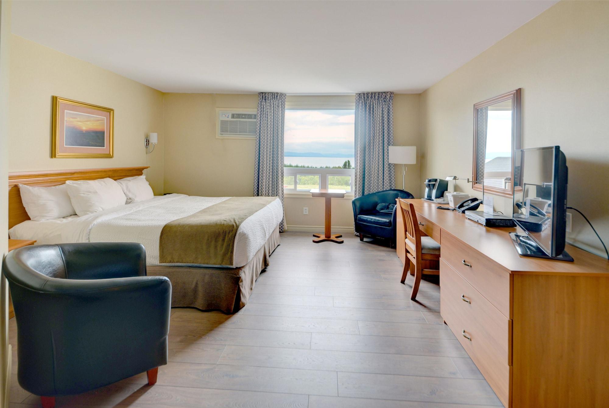 Days Inn By Wyndham Rivière-du-Loup Екстериор снимка