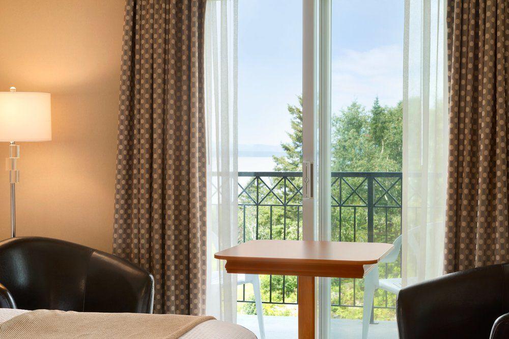 Days Inn By Wyndham Rivière-du-Loup Екстериор снимка